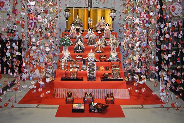 Le hoi bup be Hina Matsuri